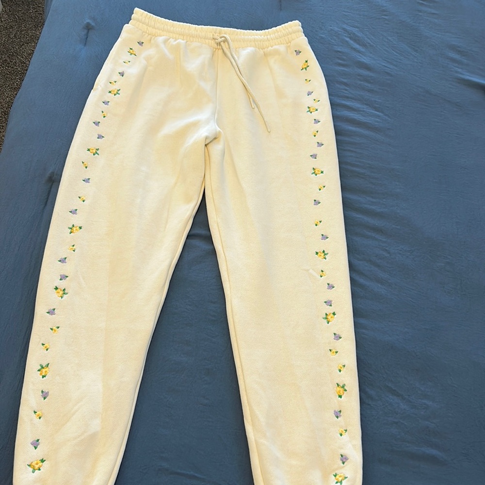 Cream floral sweatpants